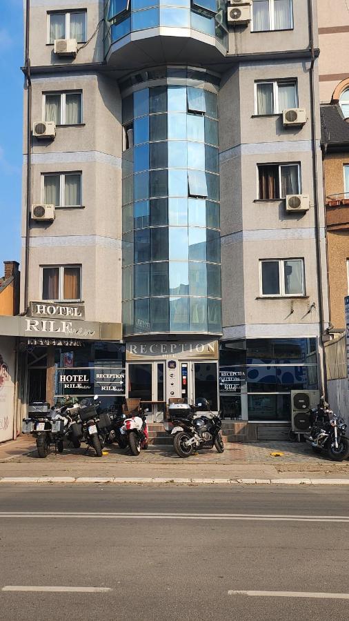 Hotel Rile Men Blue Ni Eksteriør bilde